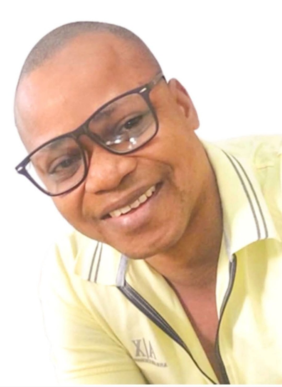 Portrait de Josias Hounkpe, bénévole de l'association au Bénin